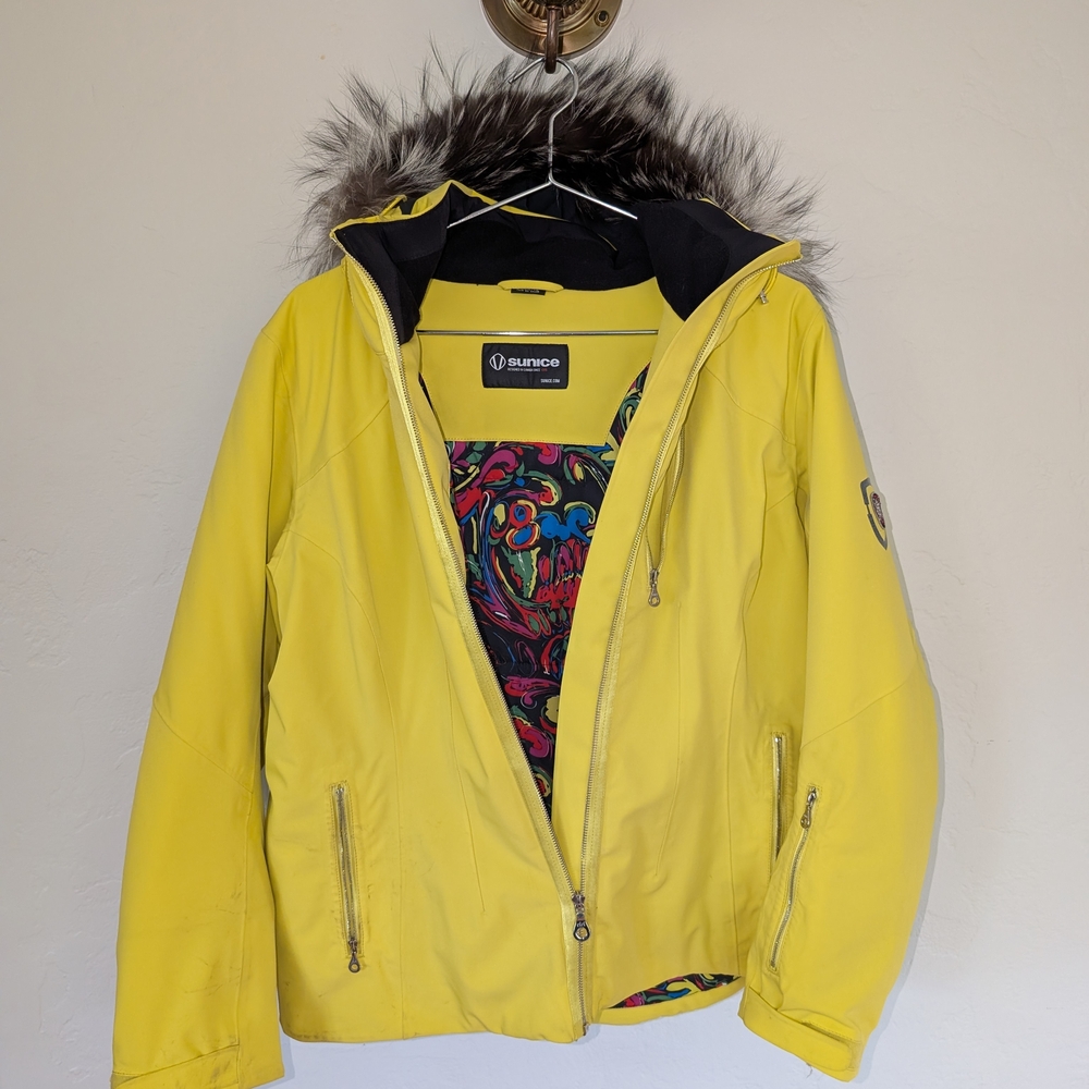 Sunice Women's Yellow Ski Jacket With Real Fox Fur Hold